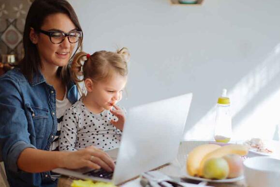 How to Rock Being Both a Stellar Employee and an Awesome Homemaker?