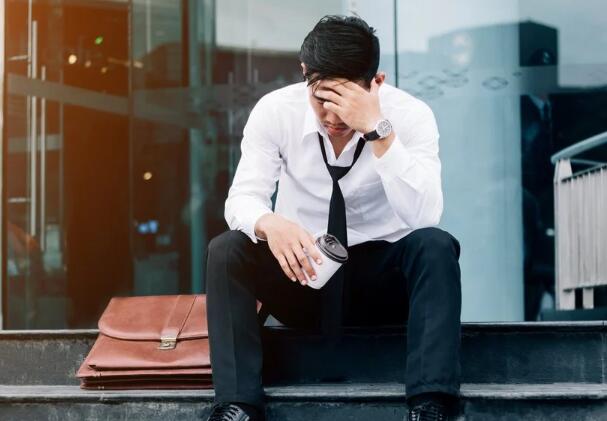 Navigating the Nostalgia Trap After Job Loss